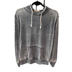 Liberty Love Hoodie Women’s Medium Summer Weight Gray Pullover Raglan Sleeve